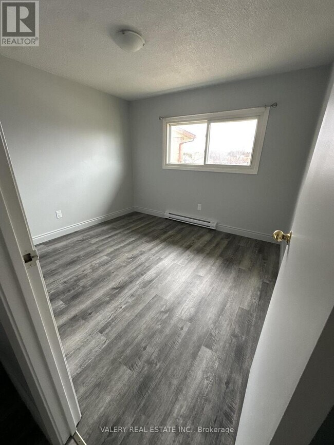 Photo du bâtiment - 9 Lowndes Ave