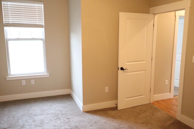 Dormitorio principal - 2015 Walden Pond Way