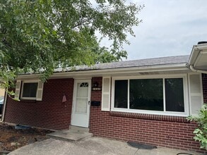 Building Photo - 2467 S Patton Ct
