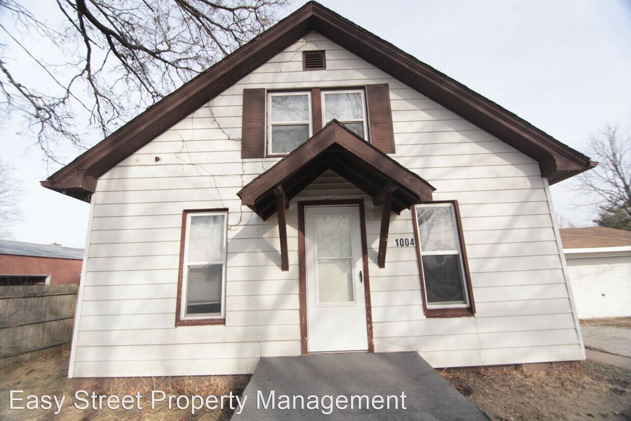 Primary Photo - 3 br, 1 bath House - 1004 13th St.