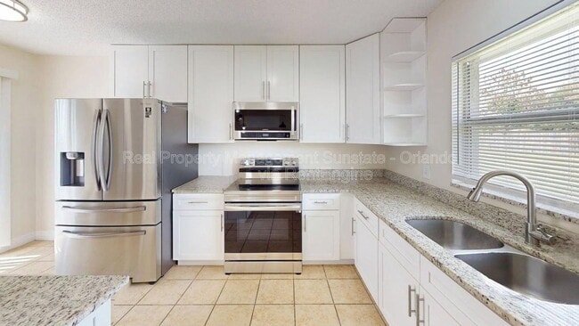 Foto del edificio - 12556 Canela Ct