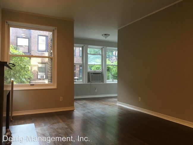 Building Photo - 747 W Brompton Ave