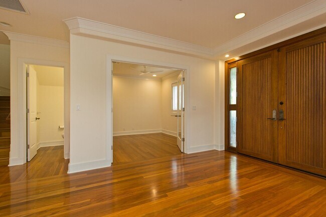 Foto del edificio - 4716 Farmers Rd