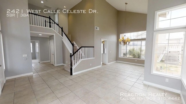 Building Photo - 2421 W Calle Celeste Dr