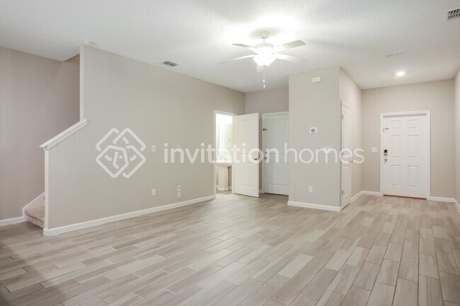 Building Photo - 335 Cherry Ridge Dr
