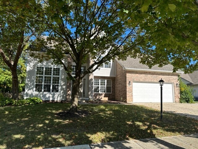 Building Photo - 10596 Greenway Dr