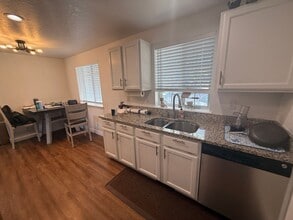 Building Photo - 2486 E Mendota Dr