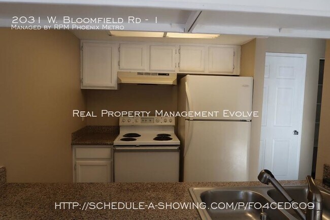 Building Photo - 2031 W Bloomfield Rd