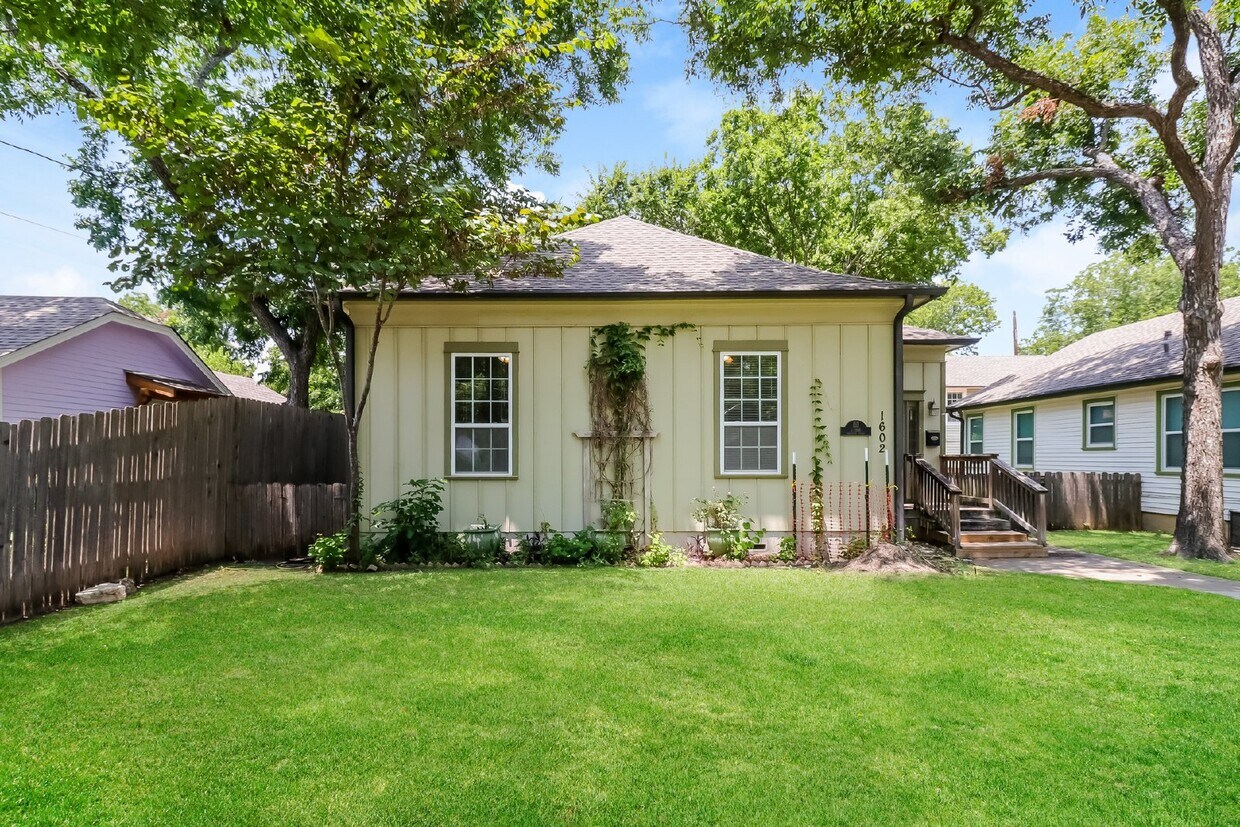 Primary Photo - 1602 George St