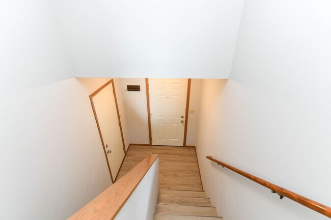 Building Photo - Updated 3BR Split-Level Home with Huge Deck, Fenced Yard & 2-Car Garage Near I-29!