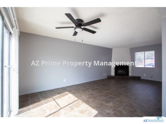 Building Photo - 15601 N 27th St