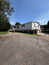 Building Photo - 2031 Ballenger Rd
