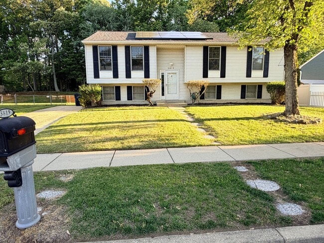 Building Photo - 3819 Walters Ln
