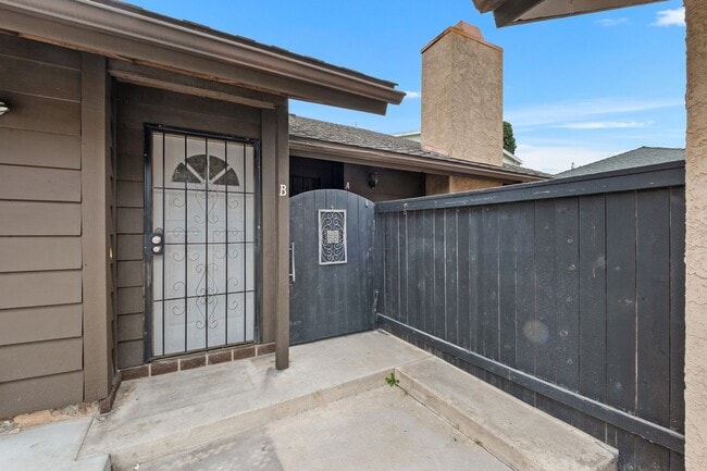 Building Photo - 27065 Camino De Estrella