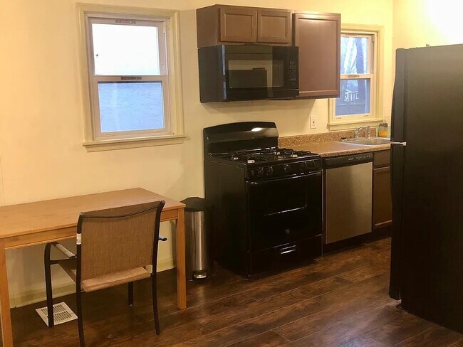 COCINA - 201 Deptford Rd