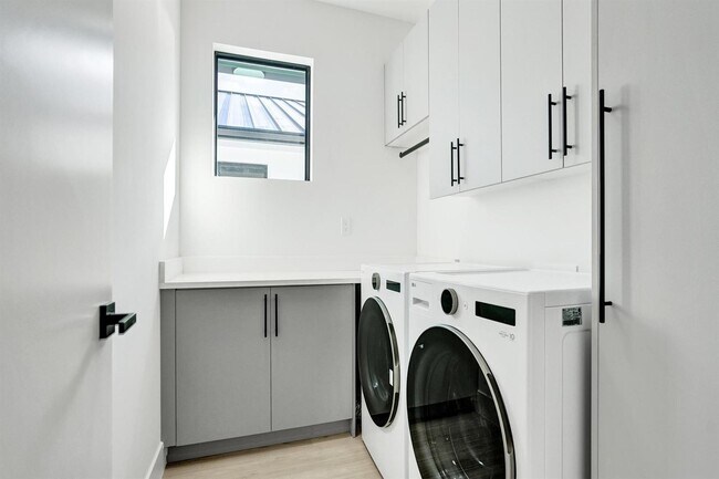 Foto del edificio - Southwest 7th Avenue, Fort Lauderdale, FL 33315 - 3 BR 3.5 BA townhouse