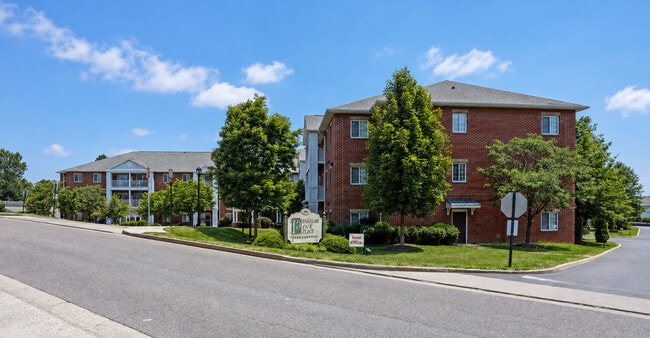 Foto del edificio - Parham Park Place I & II