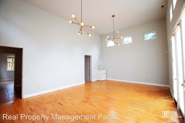 Foto del edificio - 3 br, 2.5 bath House - 1115 Hearst Avenue