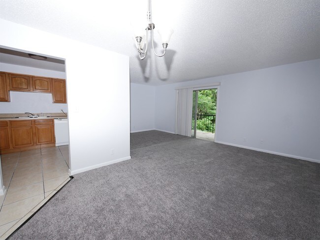 Building Photo - 3321 SW 34th Ave Cir