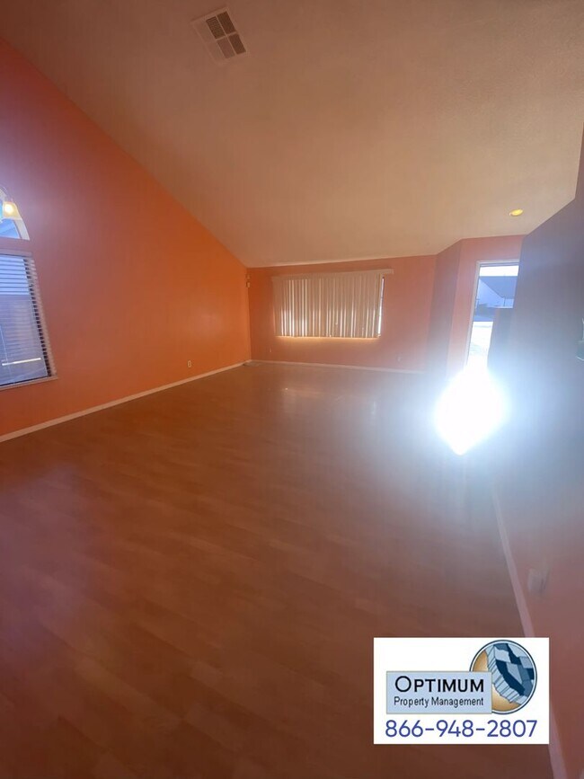 Foto del edificio - Beautiful 3-Bedroom Home with Covered Patio and Spacious Layout!