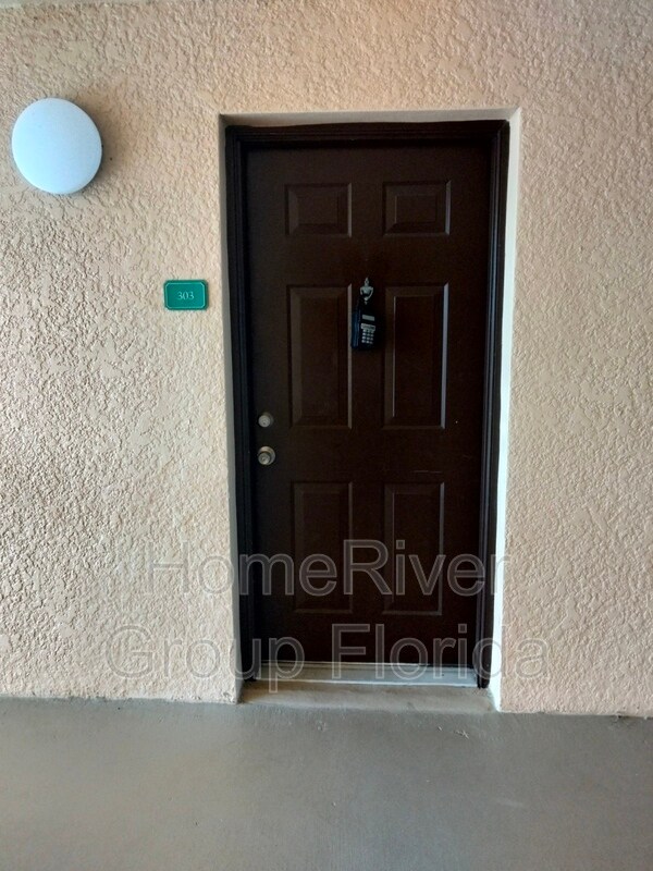 Foto del edificio - 201 SW Palm Dr