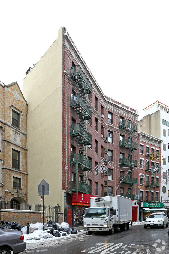 Primary Photo - 33-37 Mott St