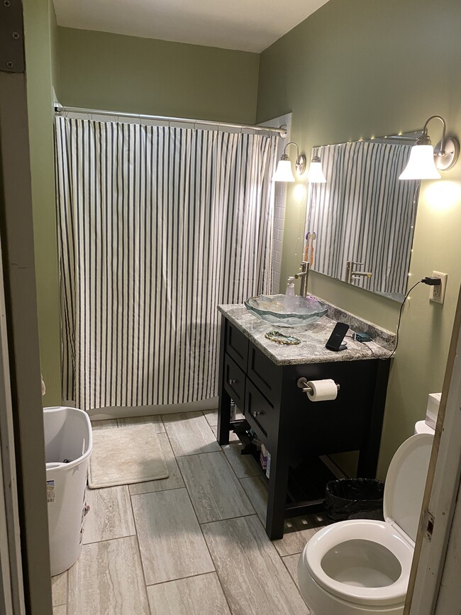 Bathroom - 302 Tecumseh Rd