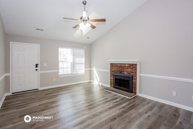 Foto del edificio - 207 Stratford Dr