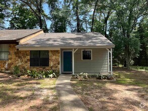Building Photo - 2560 Panther Creek Rd