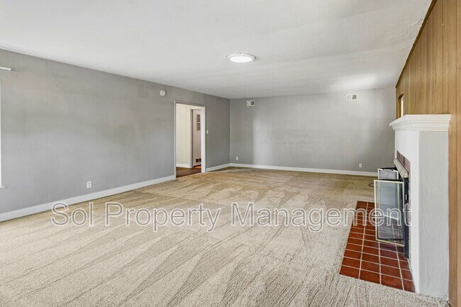 Foto del edificio - 1401 Laurent St