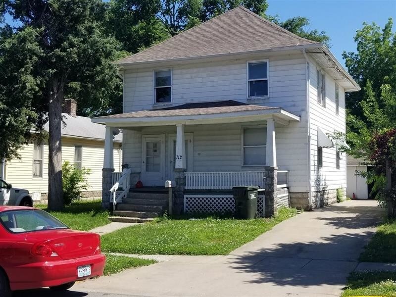 Primary Photo - Large 5 Bedroom Close to Campus