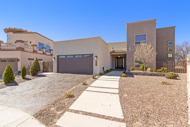 Building Photo - 6241 Franklin Ridge Dr
