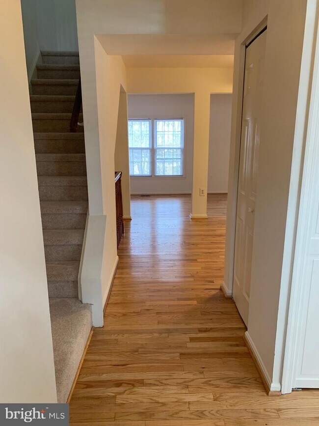 Building Photo - 10252 Eagle Nest Ct