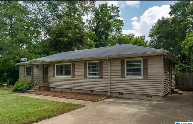 Home - 1005 Park Plz