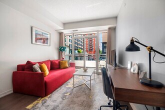 Building Photo - 98 Lillian St