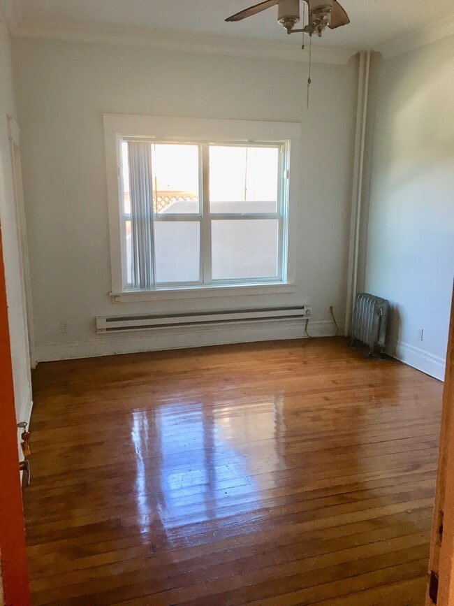 Building Photo - The Marquis