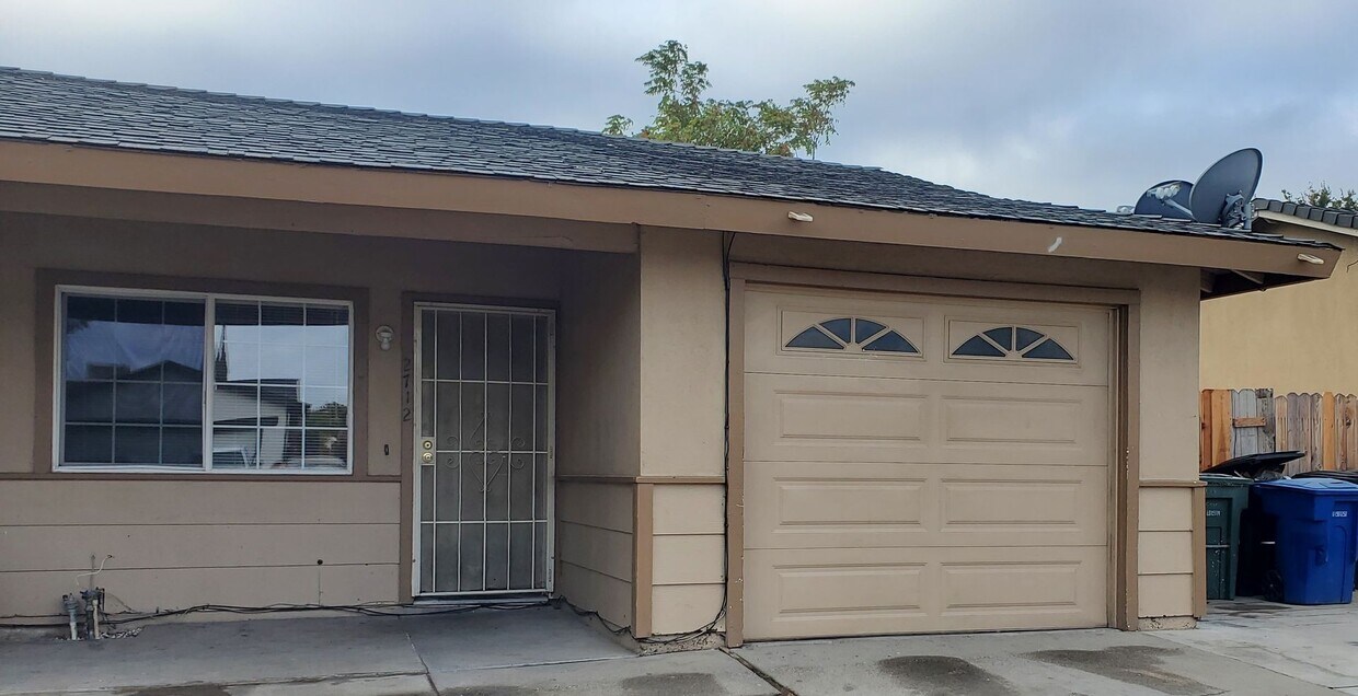 2712 Pyramid Dr, Ceres, CA 95307 Townhome Rentals in Ceres CA