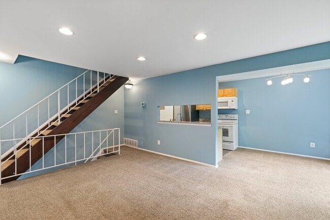 Foto del edificio - 43 Woodenbridge Ct