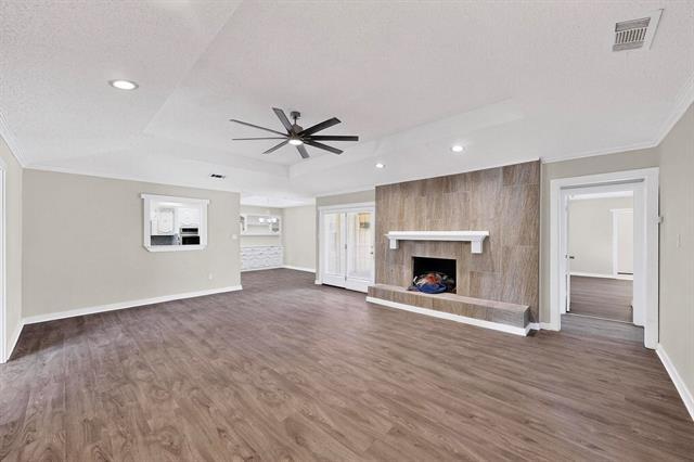 Foto del edificio - 2407 Meadow Creek Dr