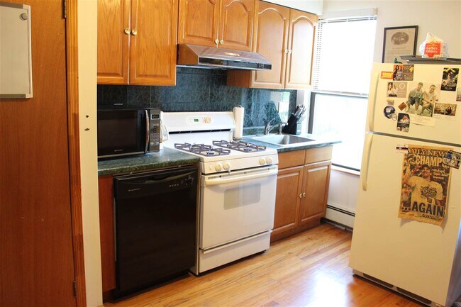 Foto del edificio - 228 Willow Ave