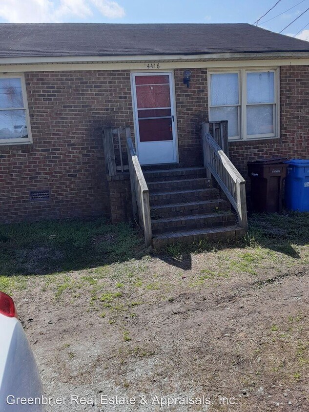 Foto principal - 4416-4418 S Military Hwy