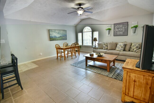 Foto del edificio - 2324 Sheridan St