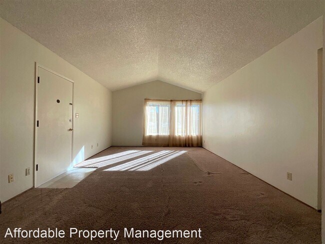 Foto del edificio - 2 br, 1 bath House - 4146 Redstone Terrace