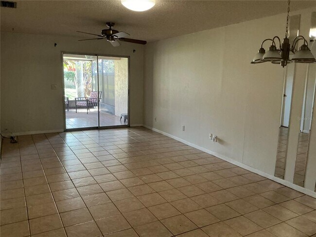 Building Photo - 6412 Bonnie Bay Cir N
