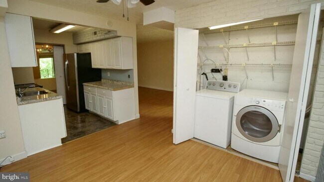 Foto del edificio - 7700 HANOVER PARKWAY