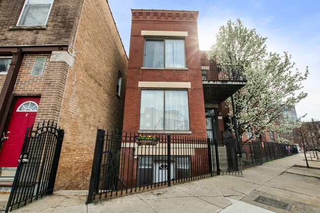 Building Photo - 1739 W Beach Ave