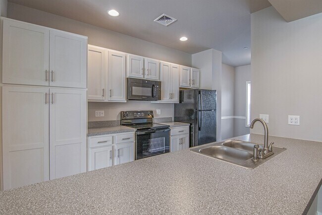 Foto del edificio - Wynchase II