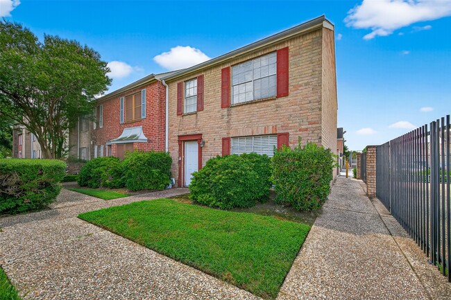 Building Photo - 4064 Belle Park Dr
