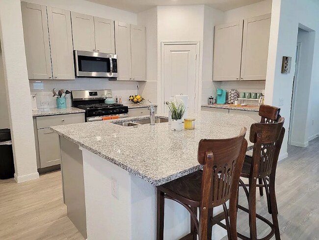 Building Photo - 12014 Pewee Ct