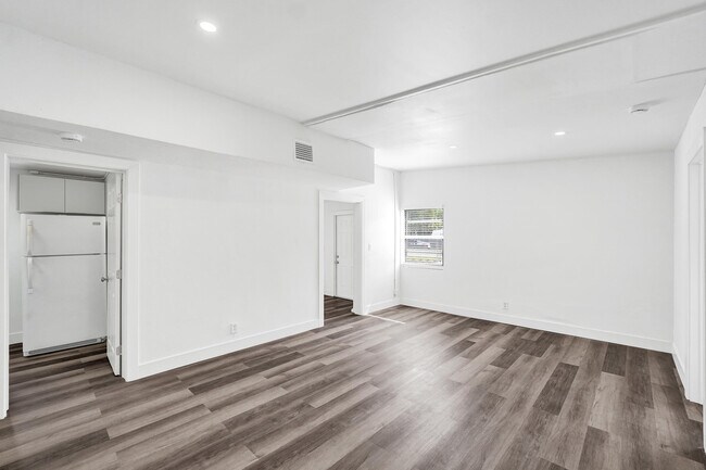 Foto del edificio - 1628 NW 11th St